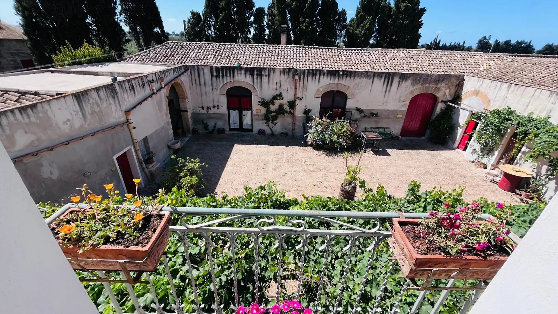 Baglio Fontanasalsa Villa Paceco Farm stay